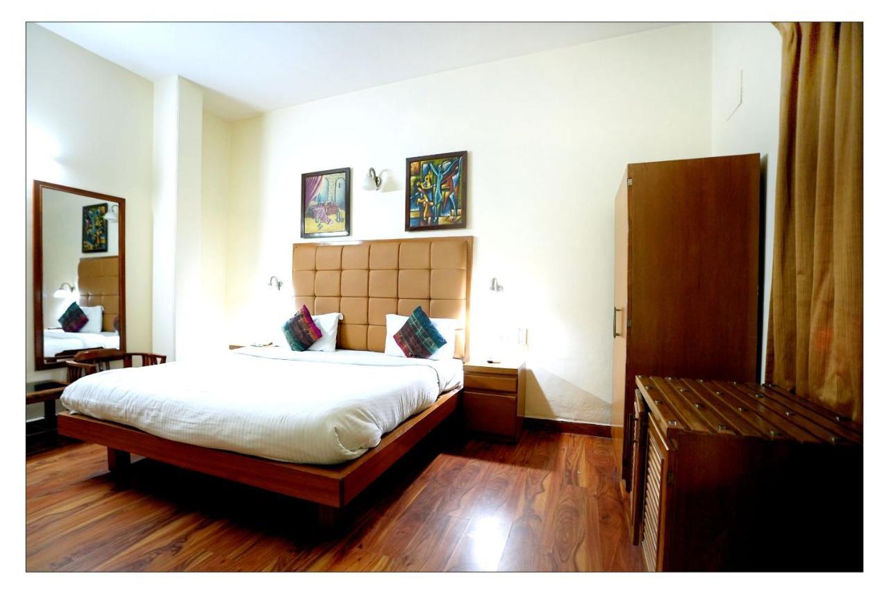Hotel Oscar - Hauz Khas Nueva Delhi Exterior foto